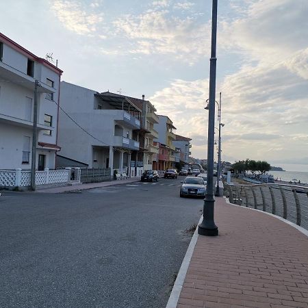 Torretta  Un Posto Al Sole Bed & Breakfast エクステリア 写真