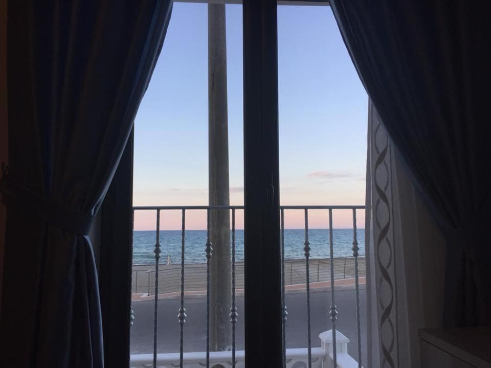 Torretta  Un Posto Al Sole Bed & Breakfast エクステリア 写真